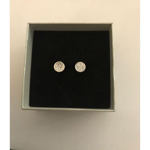 Sparkling 1Ct. Pave Bezel Set Sim Diamond Cluster Stud Earrings~.925 Sterling - Picture 1 of 2